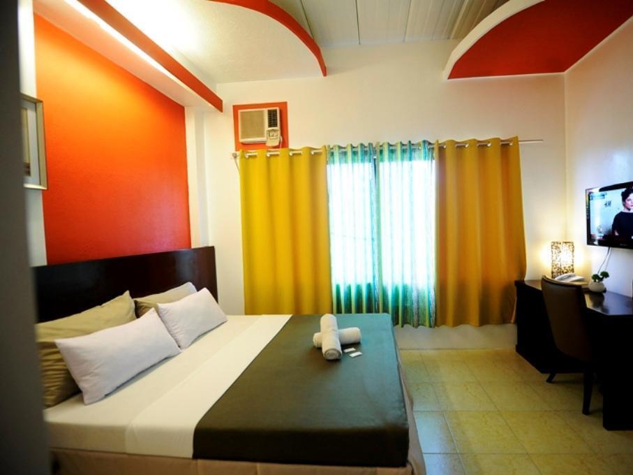 First Pacific Inn Davao City Exteriör bild